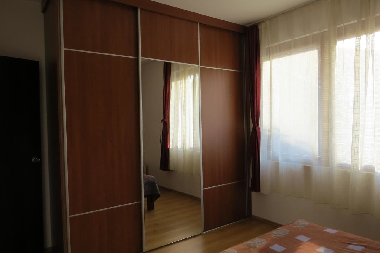 Апартаменты Cave Apartment Вирпазар