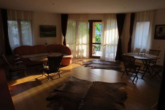 Апартаменты Cave Apartment Вирпазар-26